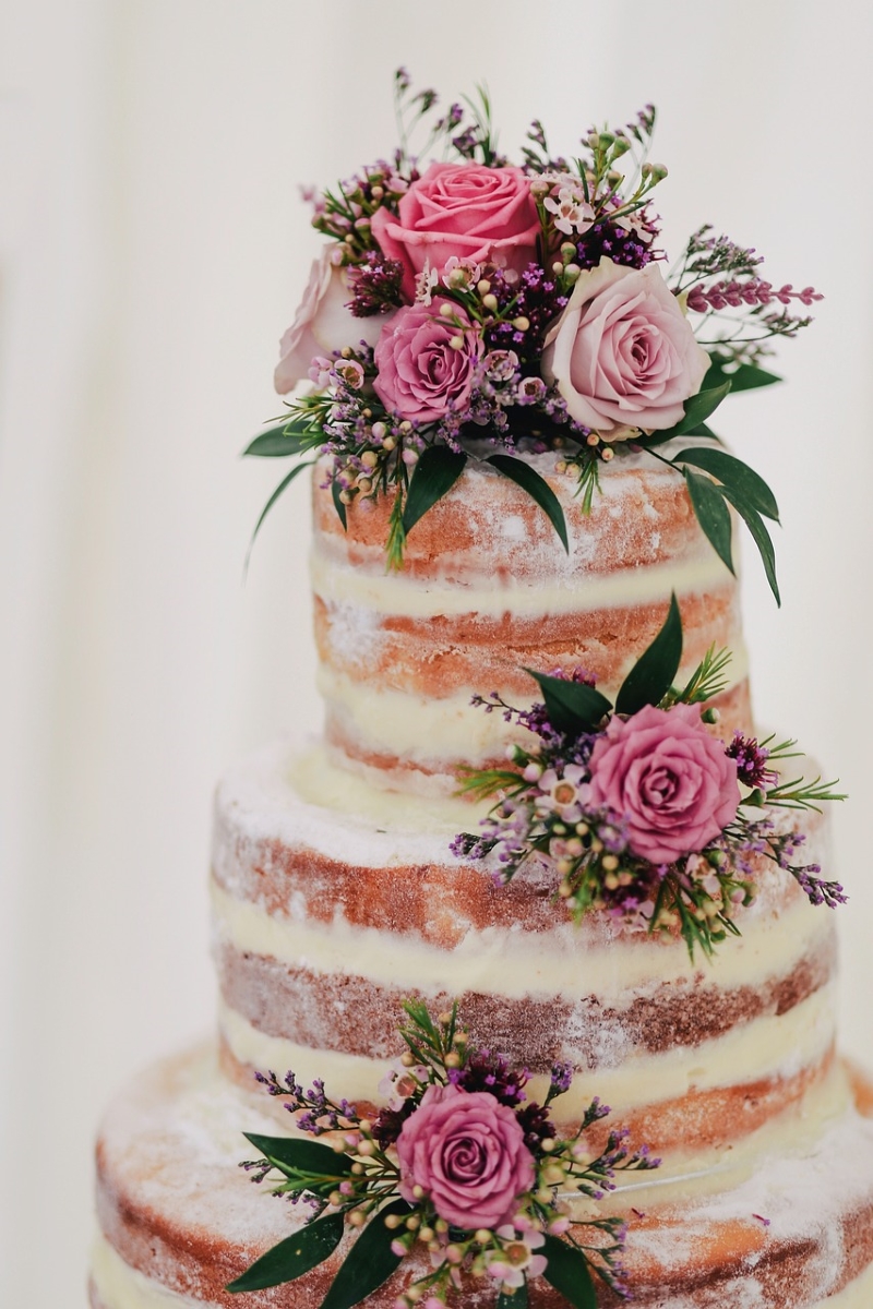 home-wedding-cake